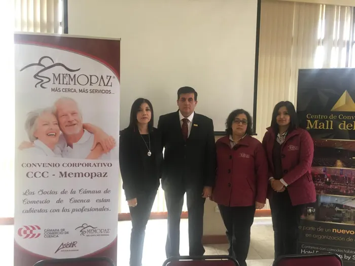 Con el equipo, el día del convenio
